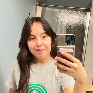 Meet your Posher, Isavel